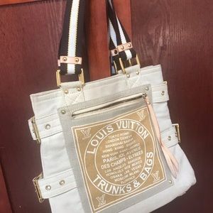 Louis Vuitton pre-owned Trunks and Bags Tote